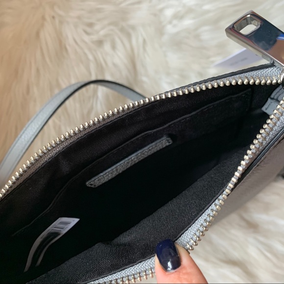 New! MARC JACOBS Tourist NS Leather Crossbody Bag - Picture 9 of 15